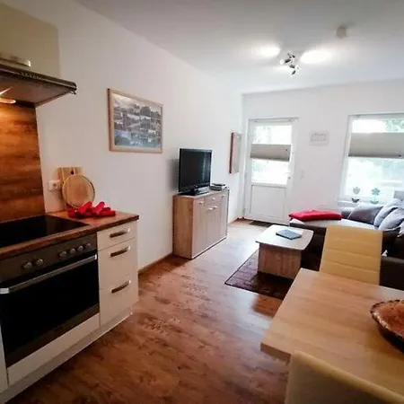 Apartment Kirsche - On The Fruit Tree *