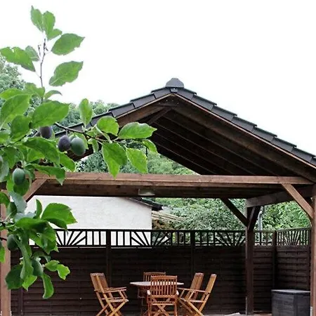 Apartment Kirsche - On The Fruit Tree