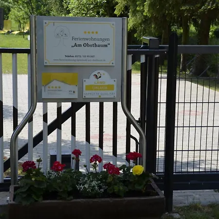 Apartment Kirsche - On The Fruit Tree *