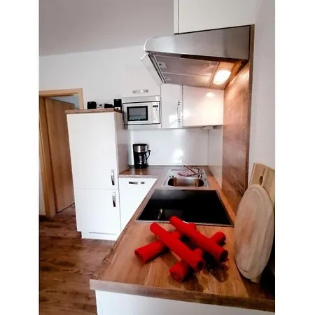 Kirsche - On The Fruit Tree Apartment *