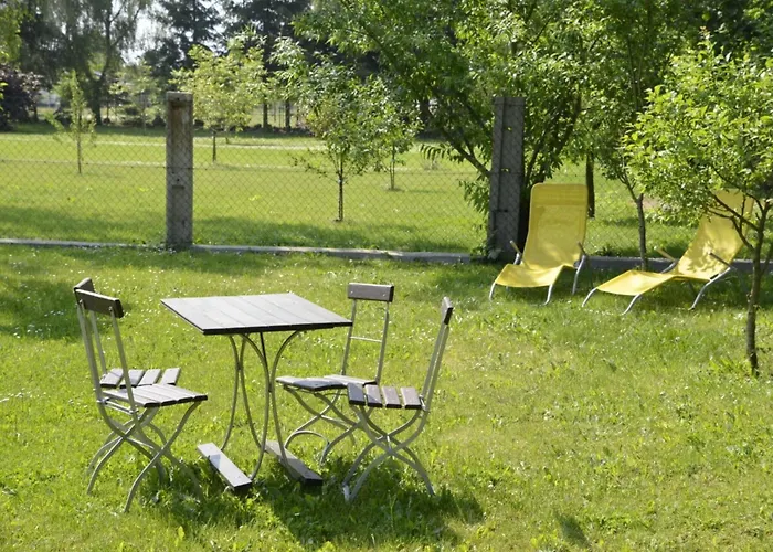 Kirsche - On The Fruit Tree Lägenhet Zutzen